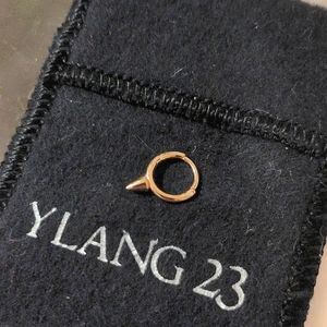 Maria Tash 8mm Single Short Spike Non-Rotating Clicker